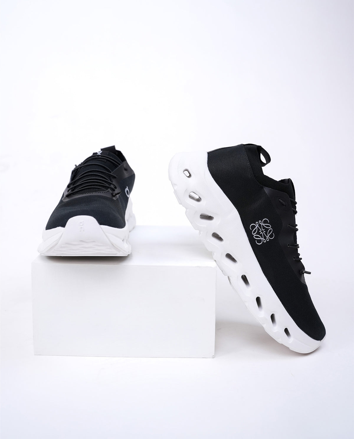 Loewe Cloudtilt 1.0 Black/White