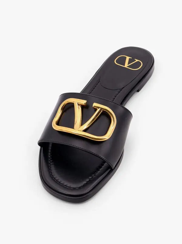 Valentino Garavani  leather sandals with vlogo signature in Black 1:1