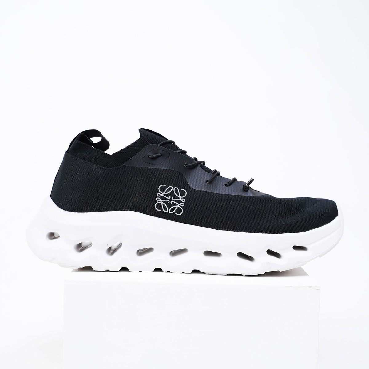 Loewe Cloudtilt 1.0 Black/White