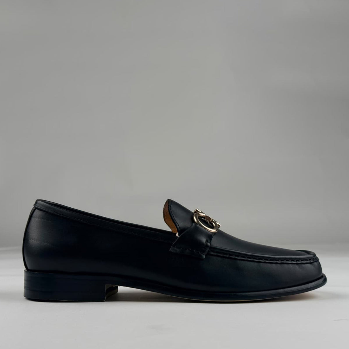 Ferragamo Rolo brushed leather loafers Black