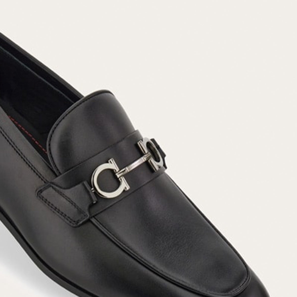 Ferragamo loafer Moccasin with Gancini ornament Black