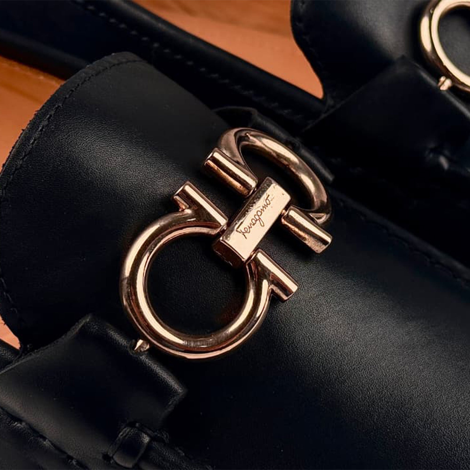 Ferragamo Rolo brushed leather loafers Black