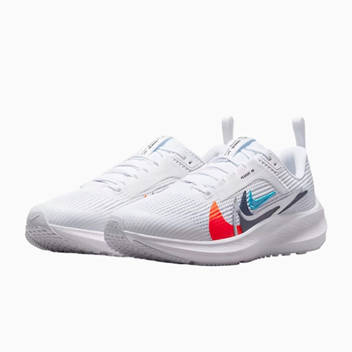 Pegasus 40 White/Orange