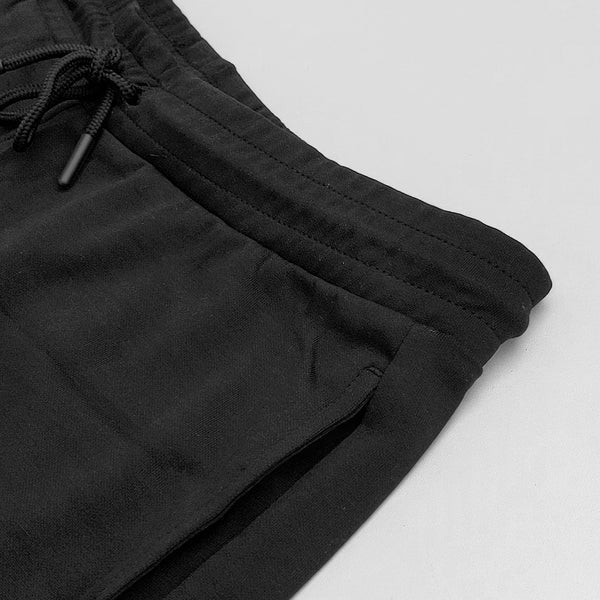 Men ‘Black G-Motion Embroidered Logo Shorts