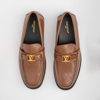 LOUIS VUITTON Major Loafer Embossed Brown 1:1