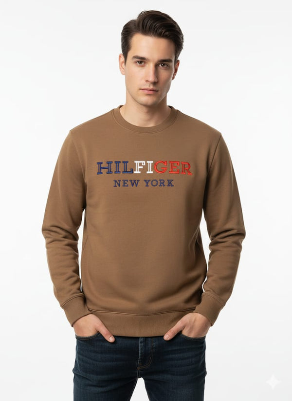 TH Men's Chest Logo Sweatshirt - Camel