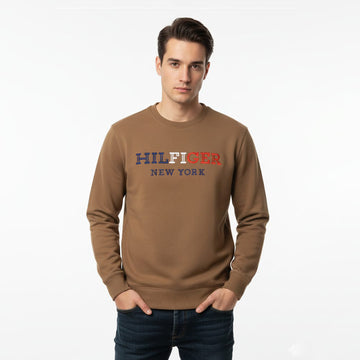Tommy Hilfiger Men's Chest Logo Sweatshirt - Camel